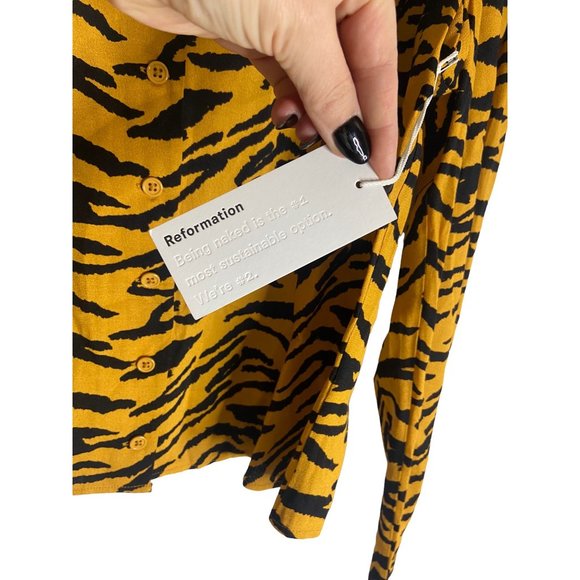 NWT Reformation Notta Front Button Top, Tigress-sz Large - Picture 10 of 10
